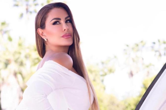 Ninel Conde impacta en bikini 