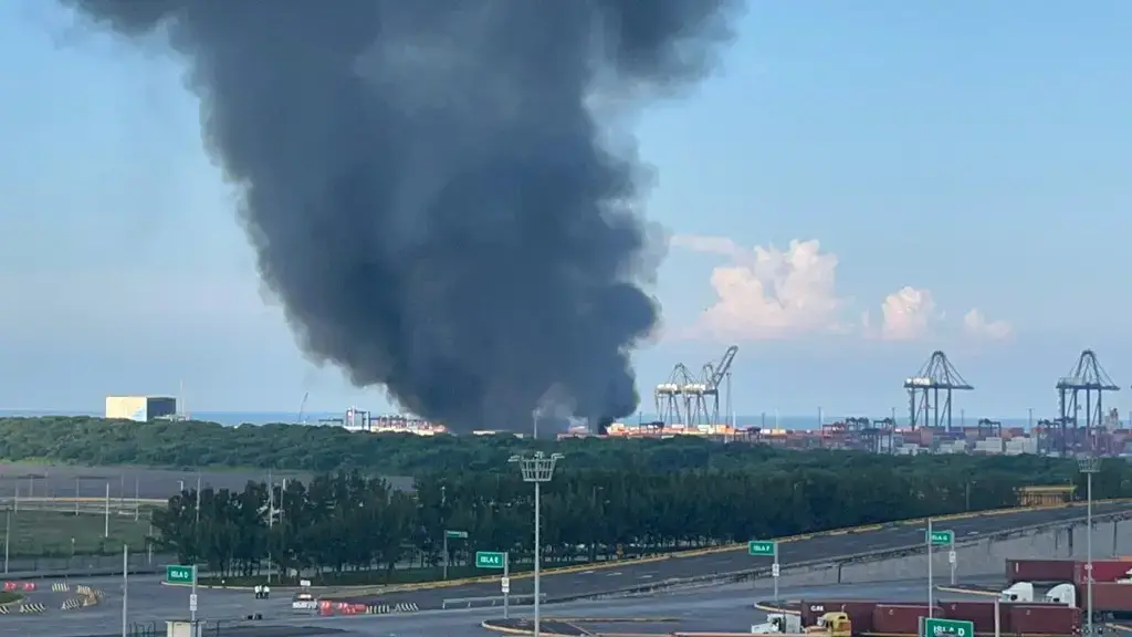 Revelan causa del incendio en recinto portuario de Veracruz