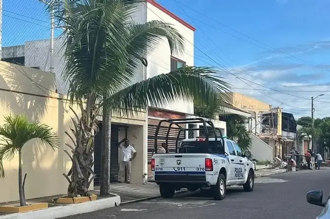 ¡Tremendo susto! Explosión en casa de Costa de Oro, en Veracruz