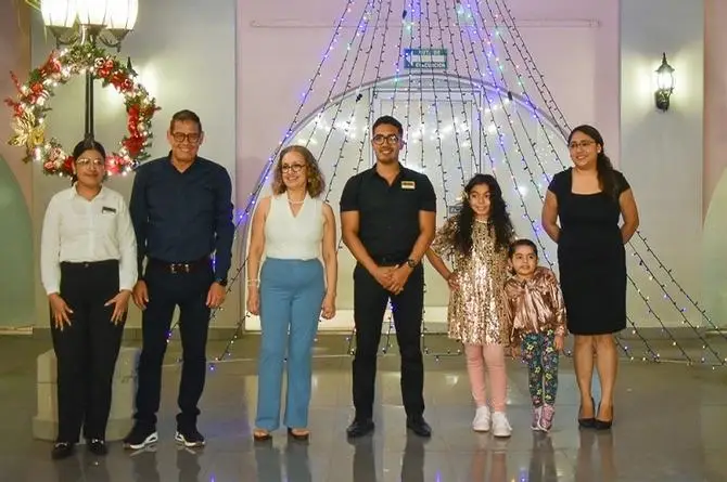 Se ilumina de la Navidad el Hotel Veracruz Centro Histórico